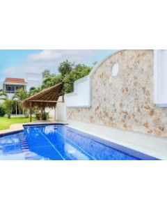  Perfect Villa With Pool Access and Close to the beach